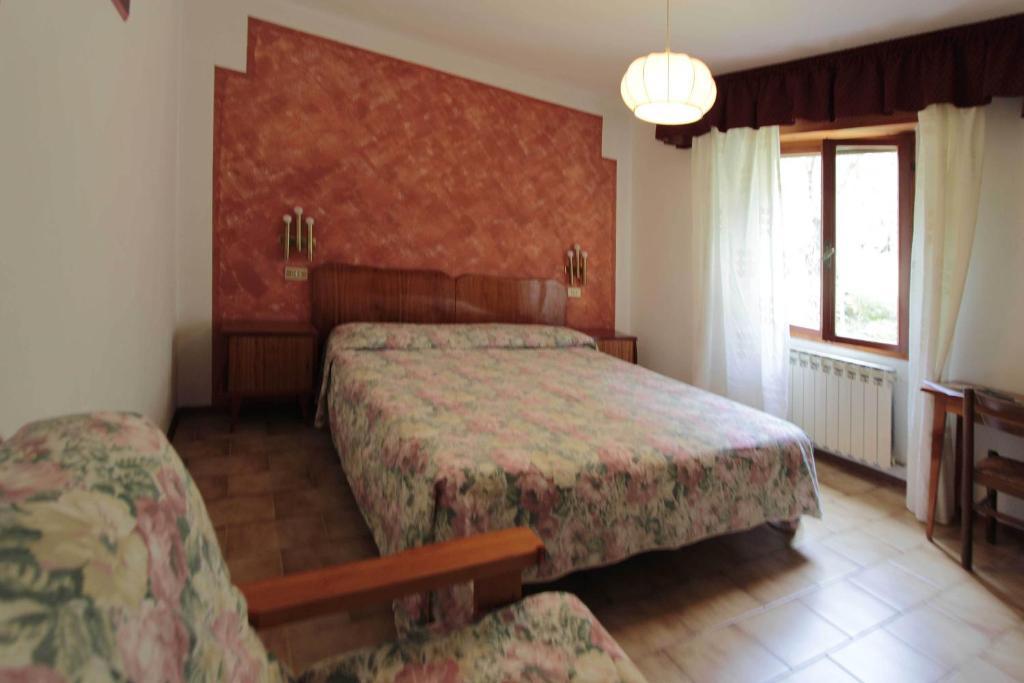 Hotel Augusta Garni ลีโมเนซุลการ์ดา ห้อง รูปภาพ